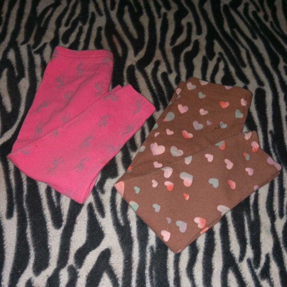 2 paid of leggings